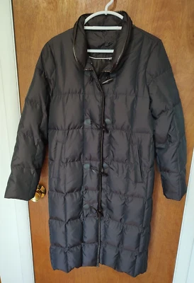 Nuage Plumón Edredón Marrón Abrigo Abombado Talla S Frontal Cremallera y Botones Palanca Foto 1 de 4