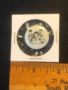 1964 Beatles Pin Button MINT CONDITION - Picture 1 of 6