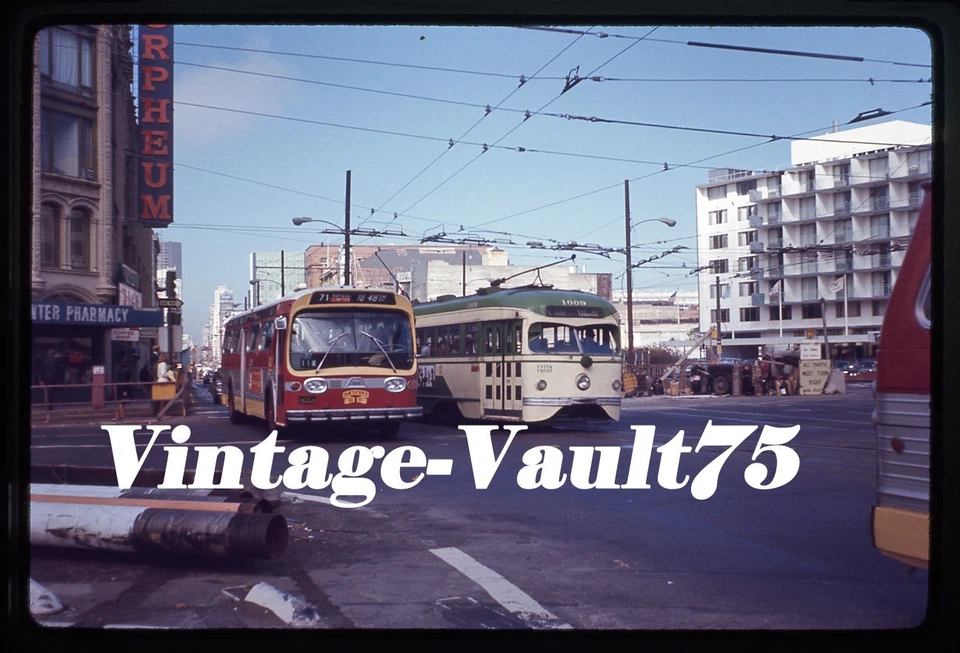 AUTOBÚS Y TROLLEY DESLIZABLES ORIGINALES 1009 MUNI SFMR MARKET ST SAN FRANCISCO CA 1970 Foto 1 de 1