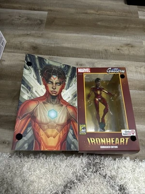 Corazón de hierro sin máscara Marvel Gallery Foto 1 de 2