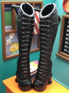 Monster High Frankie Stein Freak Du Chic Stiefel Schuh Absatz Puppe Spielzeug Teile - Bild 1 von 3