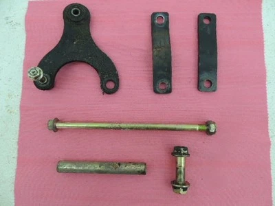 04 ADLY MOTO 90 (ETON ALPHA POLARIS) JUEGO DE PERNOS SOPORTES DE MONTAJE MOTOR A Foto 1 de 3