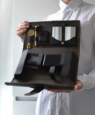 Bolso de viaje vintage FENDI para hombre conjunto de artículos de tocador bolso negro marrón logotipo Foto 1 de 4