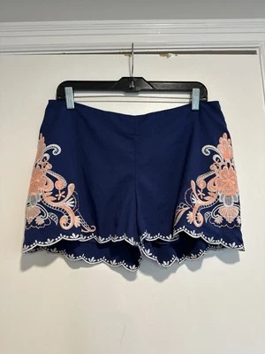 Pantalones Cortos Francesca's Alya Medianos Azul Marino Melocotón Floral Bordado. Borde festoneado Foto 1 de 4