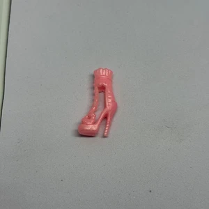 Barbie Rosa Claro Alto Volantes Tacones al Tobillo Moda Zapato de Repuesto - Zapato Individual - Imagen 1 de 5