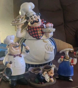 Vintage - Cookie Jar italian Pastry Chef 13" With Three Other Chef Decor Pieces - Picture 1 of 7