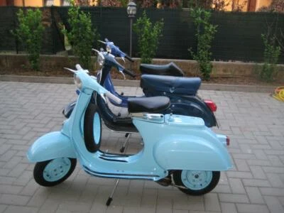 TINTA PIAGGIO 1LT COLORE AZZURRO PIA400 1.298.7400 + 500ML CATALIZZATORE) IVAT