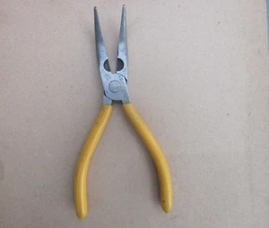 Curved needle nose vintage pliers Germany (W) - Picture 1 of 5