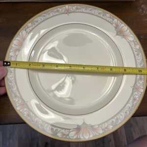 Brand New W / Stickers. Noritake Barrymore 9737 Dinner Plate. Bone China - Picture 1 of 4