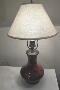 ROYAL DOULTON VASE, ROTES FLAMMGLAS. LANDSCHAFT. ZU LAMPE UMGEBAUT 20 ZOLL - Bild 1 von 24