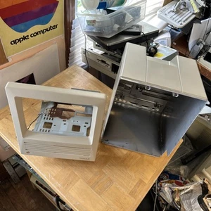 Vintage Apple Macintosh SE Replacement Computer Plastic Case! - Photo 1/13