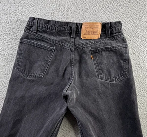 Jeans Vintage Levis Uomo 34x34 (Adatto 32x31) Nero 550 Relaxed Arancione Tab anni 90 USA - Foto 1 di 23