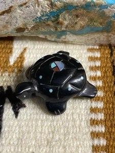 Vintage Native Zuni Carved Jet & Turquoise Coral Turtle Fetish Sun Face - Bild 1 von 3