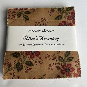 Moda Alice’s Scrapbag Charm pack - Picture 1 of 2