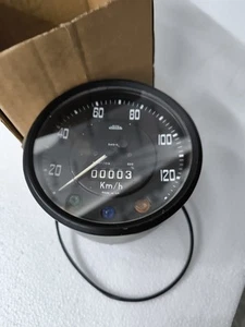 GENUINE Land Rover series 2a Speedo meter kmPH 820 Jaeger SN4111/01A, 540120 - Picture 1 of 12