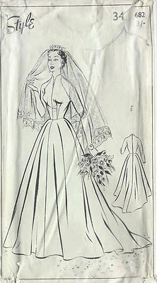 1950s Vintage Sewing Pattern B34 WEDDING DRESS (1022) - Image 1 of 2