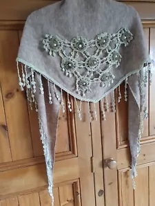 pretty vintage style triangle scarf. crochet lace & roses & jewels. Wool Blend - Picture 1 of 9