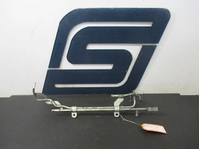 Infiniti J30 1995 - VG30DE - lado izquierdo del conductor - tubería de tubo de vacío inferior Foto 1 de 4