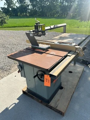 Delta Unisaw  Table Saw , 34-802,   1-1/2hp,  SN-88166118,  220/440v,   3-PHASE - Image 1 of 4