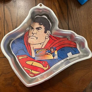 Vintage Wilton Superman DC Comics Cake Pan 2105-3350 Insert w/instructions - Picture 1 of 5