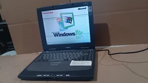 Vintage Toshiba Satellite 1735 Laptop Celeron @ 600 MHz Windows ME Millennium OS - Zdjęcie 1 z 24