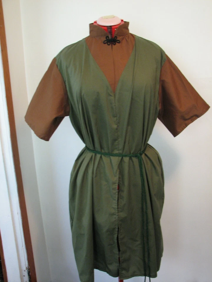 中世纪文艺复兴精灵猎人角色扮演橄榄绿色和棕色束腰外衣 — 第 1/1 张图片