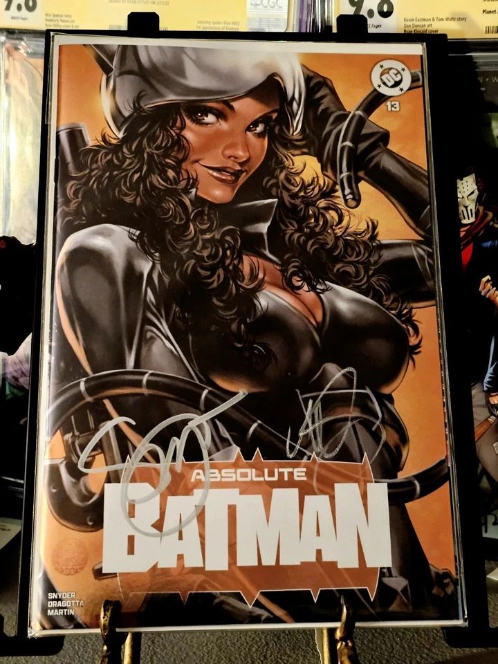 ABSOLUTE BATMAN #13 MARK BROOKS NYCC FOIL 2x FIRMADO SNYDER & MARK BROOKS CON CERTIFICADO DE AUTENTICIDAD  Foto 1 de 1
