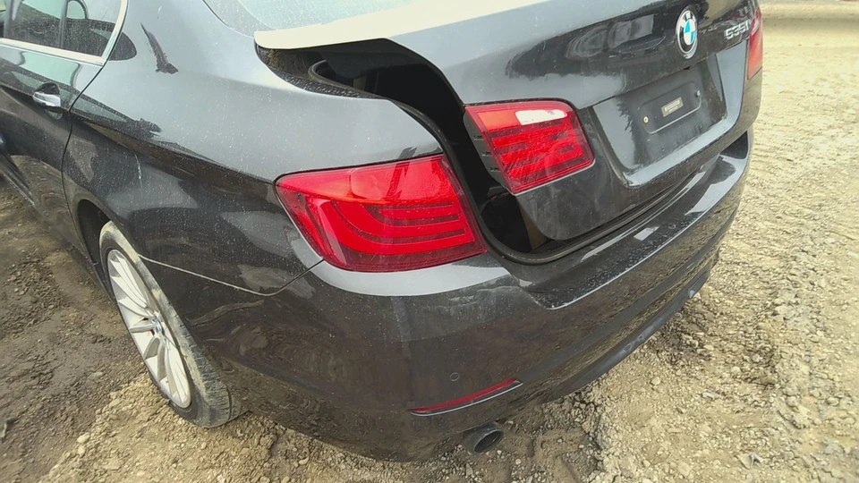 13 BMW 535I Rear Bumper Reinforcement (REBAR ONLY) Foto 1 de 1