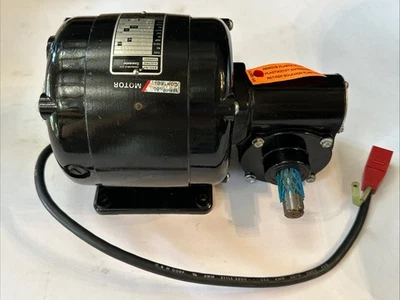 Bodine GearMotor NSH-54RL, 115 Volts, DC Motor, 1/8 HP Ratio 40:1,  43 RPM, NEW - Image 1 of 4
