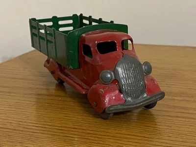 Camión de juguete Wyandotte Marx Studebaker de acero prensado TA-84 Foto 1 de 4