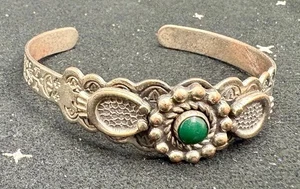 Brazalete Brazalete Nativo Americano Vintage con Imitación Verde Turquesa Níquel Plata - Imagen 1 de 8