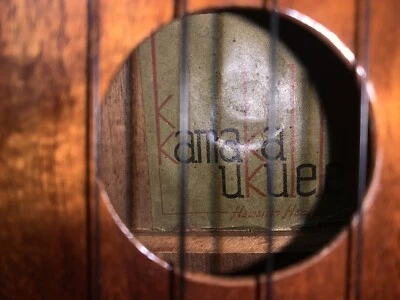 ukelele kamaka vintage (estuche vintage incl.) Foto 1 de 4
