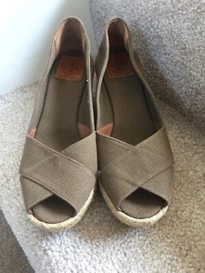 Tory Burch Woven Textile Peep Toe Wedges Sandals Rope Tan Brown Sz 9B 9 B - Picture 1 of 8