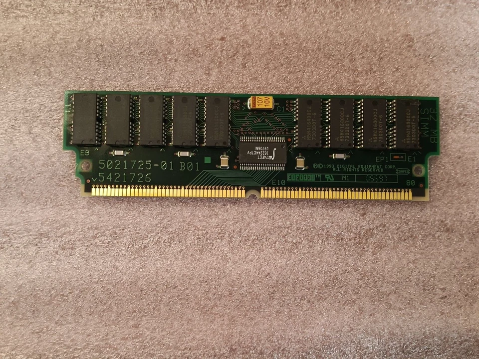 MÓDULO DE MEMORIA DEC Digital SIMM 32MB B01 5021725-01 Foto 1 de 4