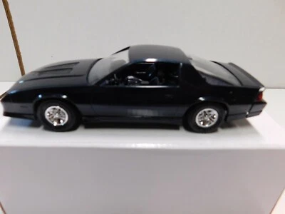 1.24 SCALE 1986 CHEVY CAMARO  PROMO MODEL   - Image 1 of 4
