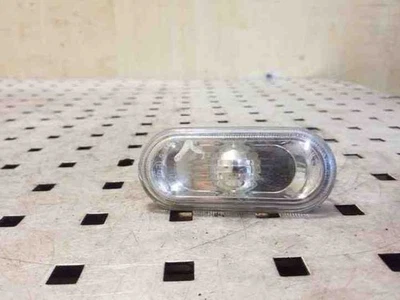 VW BORA Variant 1J6 Kotflügelblinker vorne links 1J0949117 1.9 Diesel 26128563 - Immagine 1 di 3