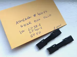HO scale Athearn Blue Box# 40055 GEAR BOX CLIP for GP 38-2, GP40-2 and GP 50 - Picture 1 of 10