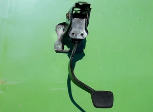 NISSAN 240SX 89-94 BRAKE PEDAL ASSY 46520-40F00 OEM MANUAL TRANS S13 KA-24 - Picture 1 of 10