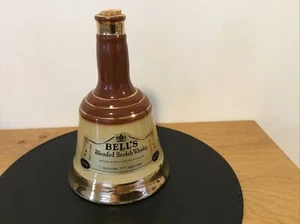 Vintage Bell's Old Scotch Whisky 37.5cl Wade Porcelain Bell Decanter EMPTY - Picture 1 of 7