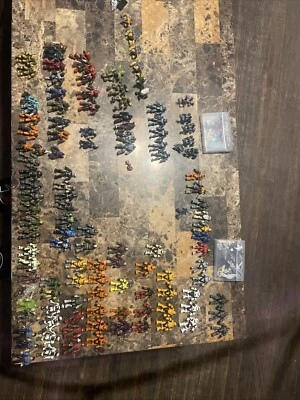 Mini Figura Halo Megablocks Surtidos por Looks Conjuntos Y/o Rareza con Pistolas  Foto 1 de 4
