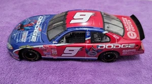 Bill Elliot 1:24 Diecast #9 2001 Intrepid R/T Dodge Ultimate Spider-Man Car - Picture 1 of 8
