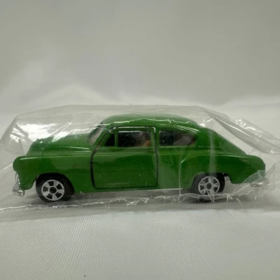 Chevrolet Vintage Ertl Diecast 1:64 - Verde 1951 - Hecho en Hong Kong Foto 1 de 4