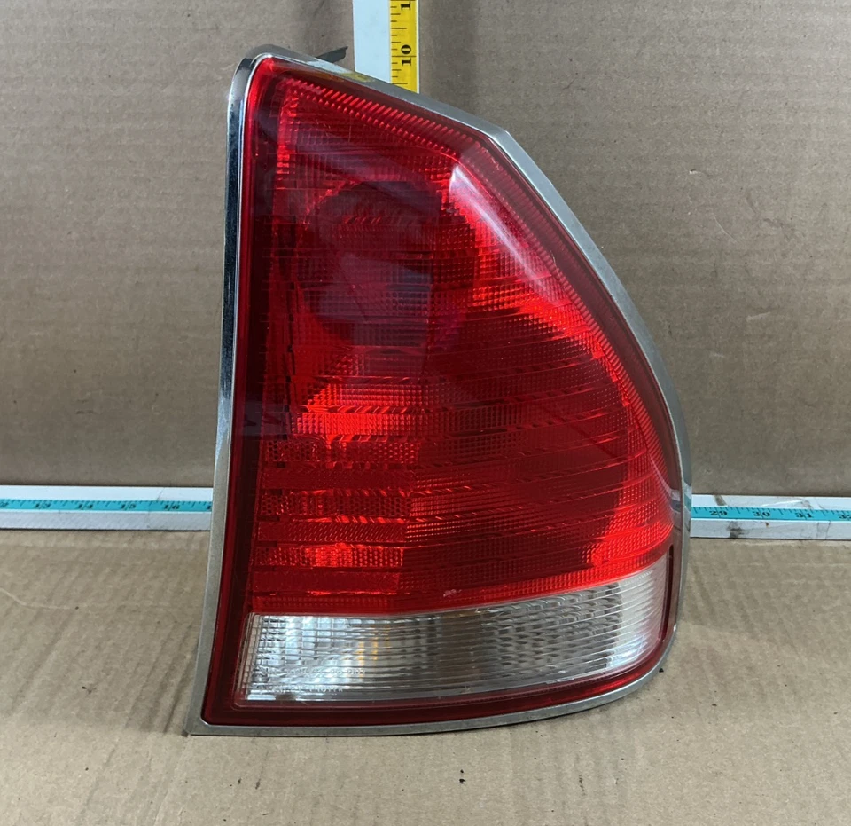 2002-2003 Mitsubishi Diamante Rear Right Passenger Side Tail Light - Image 1 of 4