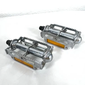 Pedales trampa planos/ratas cromados MKS #11, con reflectores Cat Eye, rosca 9/16" x 20 - Imagen 1 de 8