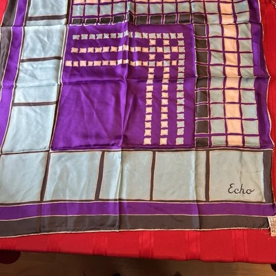 "Bufanda cuadrada geométrica vintage ECHO enrollada a mano 100 % seda hecha en Japón 27""" Foto 1 de 4