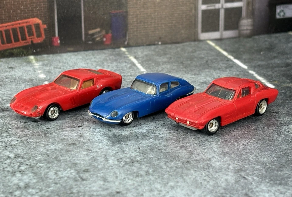 Lot of 3 Monogram Mini Exacts Jaguar & 2 Corvettes 1:87 Scale HO Vintage - Image 1 of 4