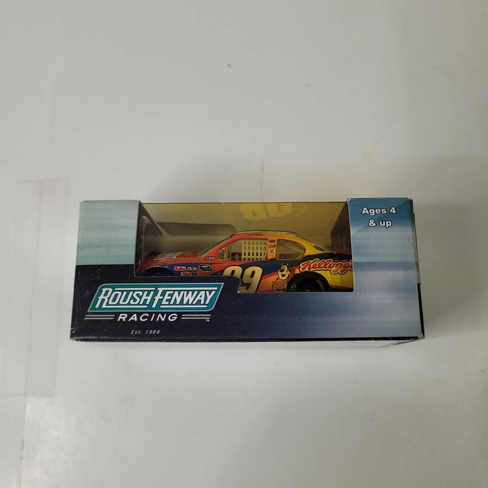 #99 Carl Edwards Cheez-it 2011 Ford Fusion 1/64 NASCAR Action Pitstop