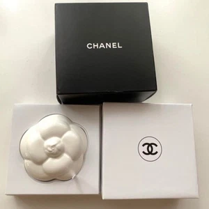 Chanel Camellia Japonica Aroma Stone Paper Weight White 6cm Unused - Picture 1 of 4