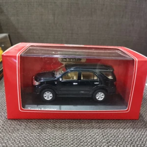 1 : 43 Diecast Rims Model car Toyota Fortuner Black - RARE - Picture 1 of 5