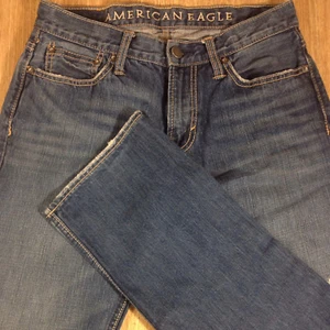 AMERICAN EAGLE Jeans STRAIGHT 30x32 Medium Distressed  *MINT LN*  M011218 - Picture 1 of 2